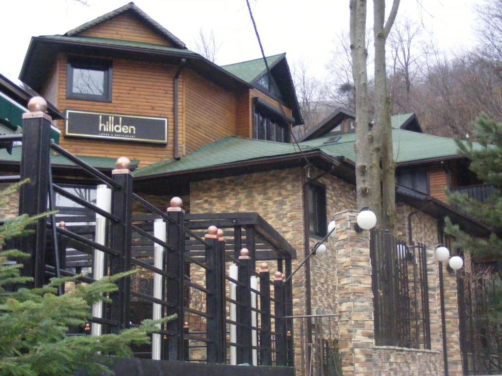 Hotel Hillden Lodge&Restaurant Drumu Carului Eksteriør billede